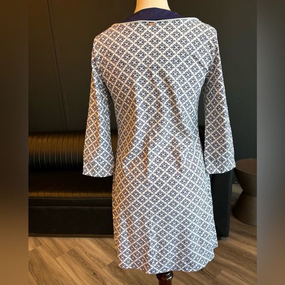 Smart navy & white Tunic Dress in UPF 50 fabric. - Picture 7 of 9